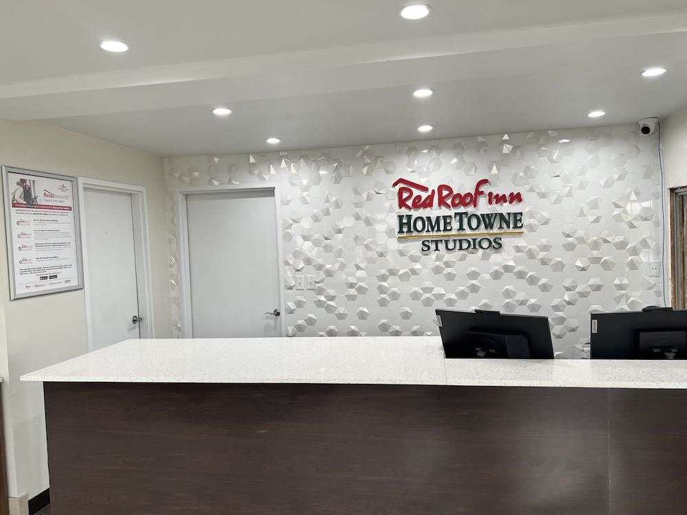 HomeTowne Studios by Red Roof Georgetown KY - photo 2