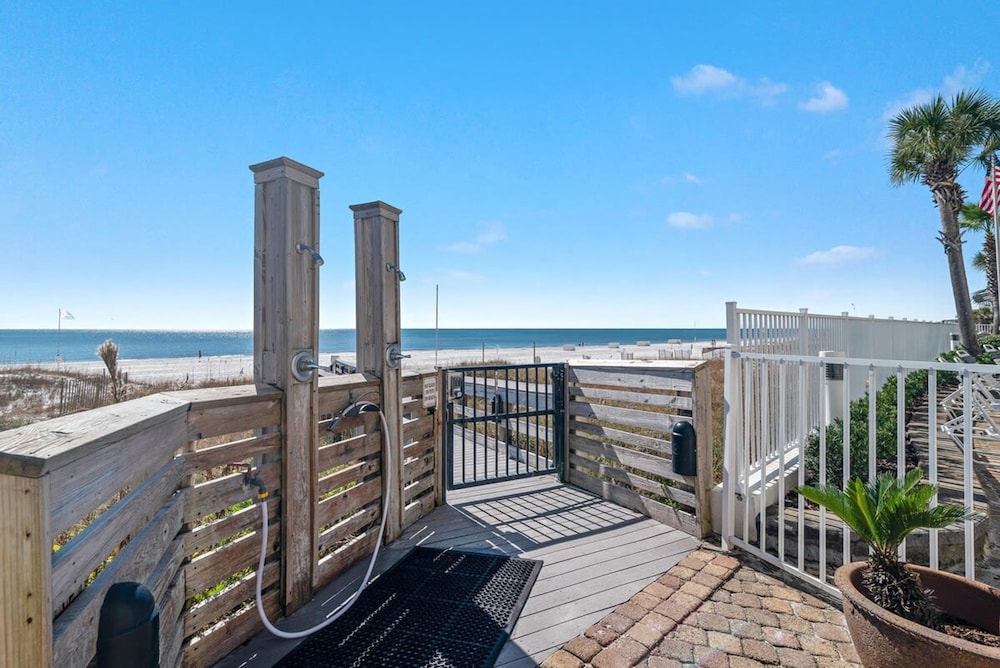 Windward Pointe 804 Sleeps 10 Beachfront Resort Amenities - photo 39