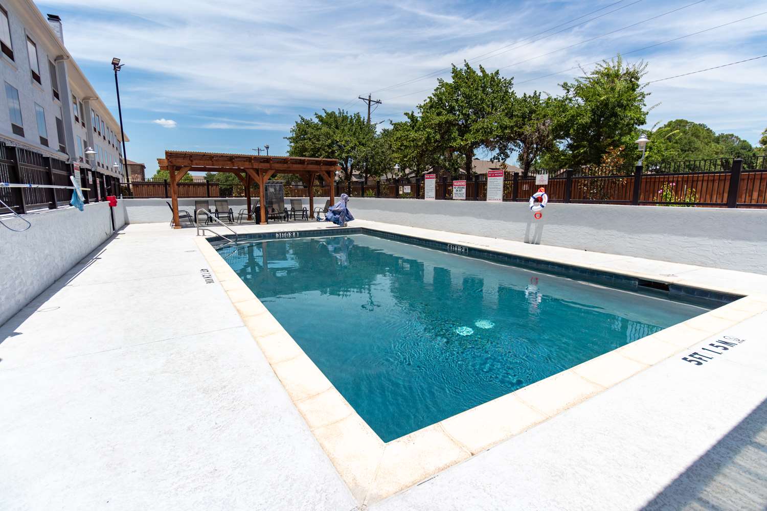 Hampton Inn & Suites Denton - photo 35