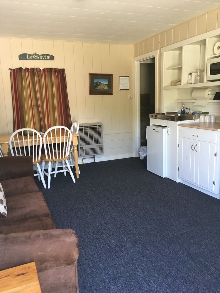 Gilcrest Cottages and Motels - photo 73