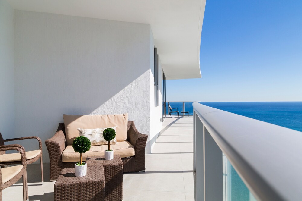 Contemporary Beach Resort Condos - photo 97