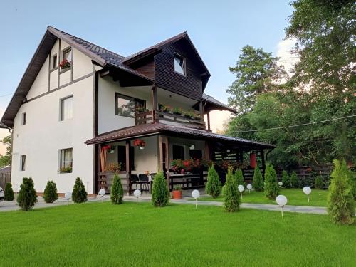 Frapin House — 4-Star Luxury Hotel in Brasov, Romania