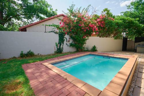 Menlyn Maine: The Exquisite Lunette in Pretoria, South Africa