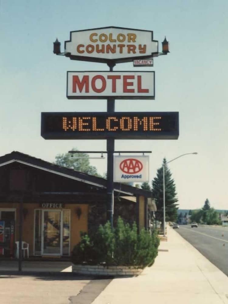 Color Country Motel - featured photo