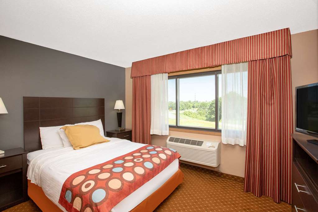 AmericInn by Wyndham Coralville - photo 22