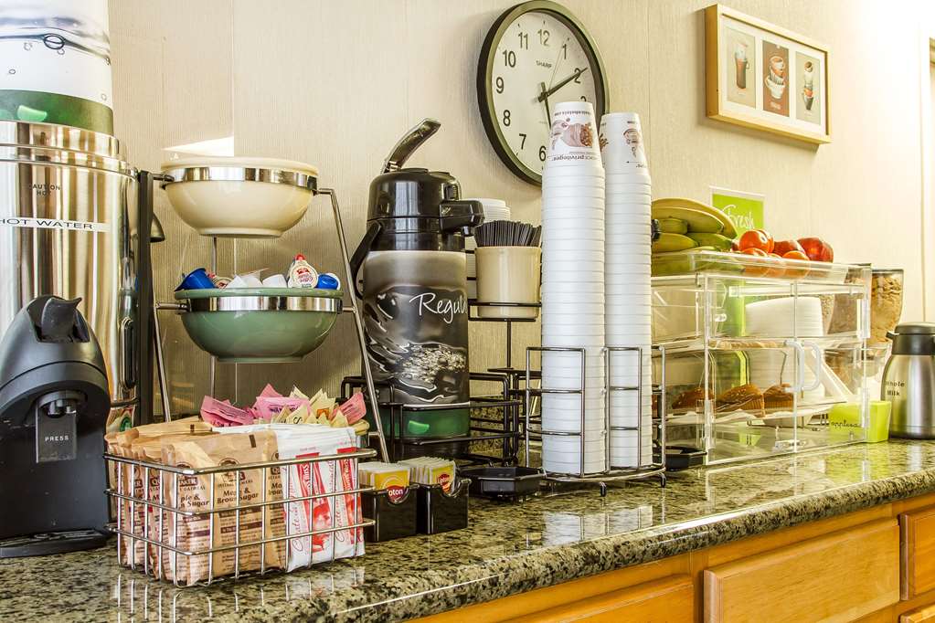 Quality Inn & Suites Silicon Valley - photo 42