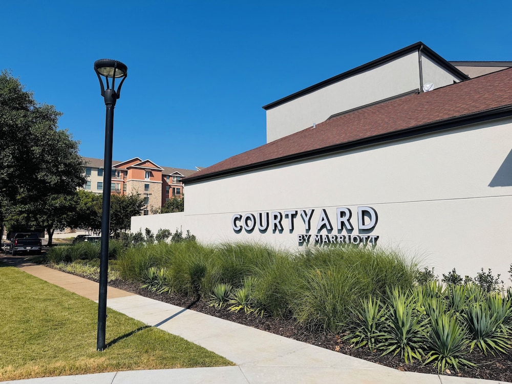 Courtyard by Marriott Waco - photo 42