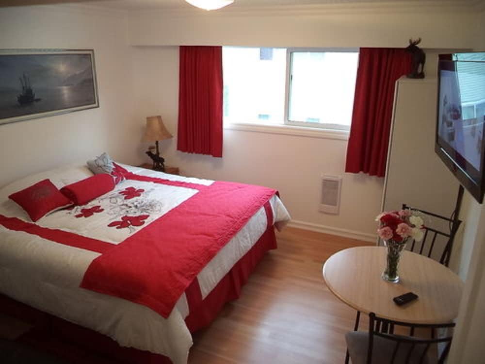 Enchanted Rainforest Guesthouse — Prince Rupert — photo 5