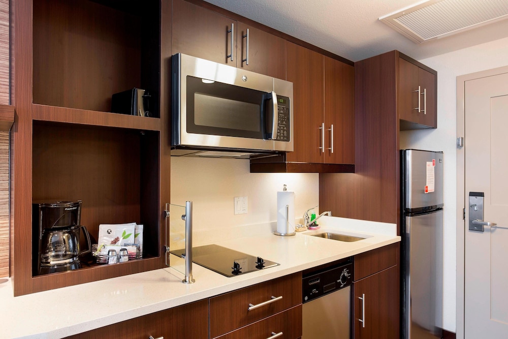 TownePlace Suites by Marriott San Mateo Foster City - photo 17