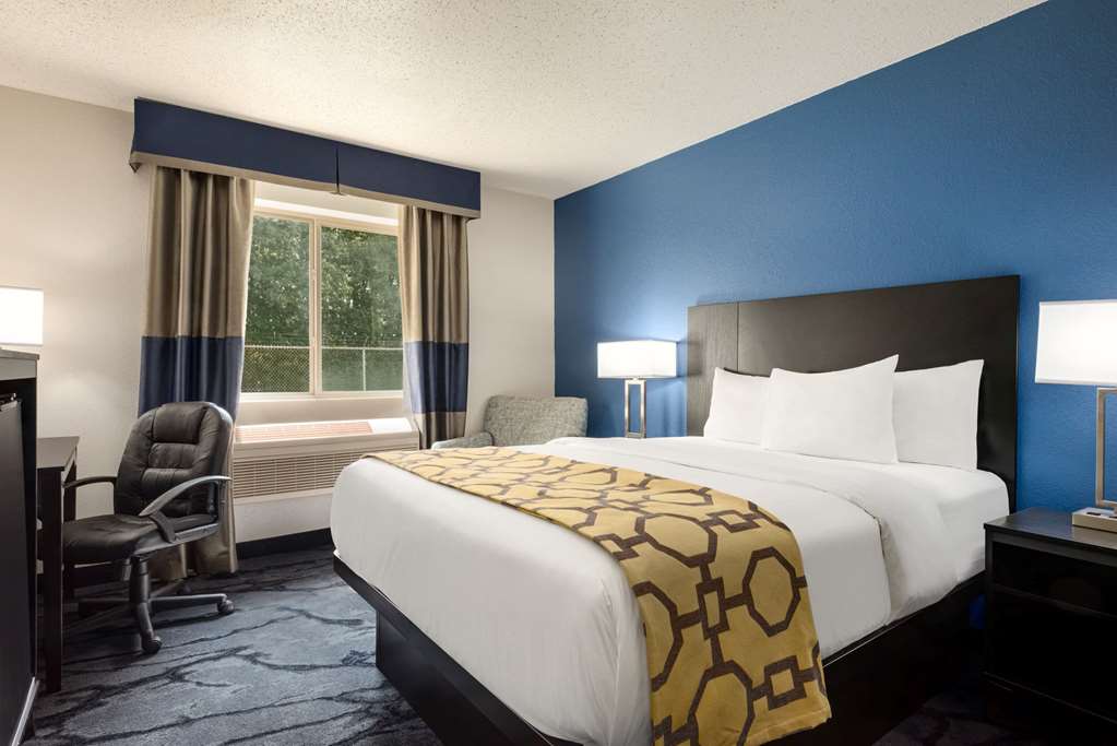 Baymont Inn & Suites by Wyndham Swanton Toledo Airport - photo 20