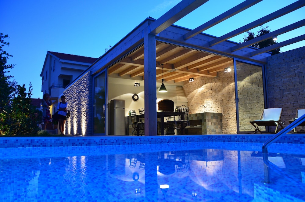 Villa Mirakul — 4-Star Luxury Hotel in Sukosan, Croatia