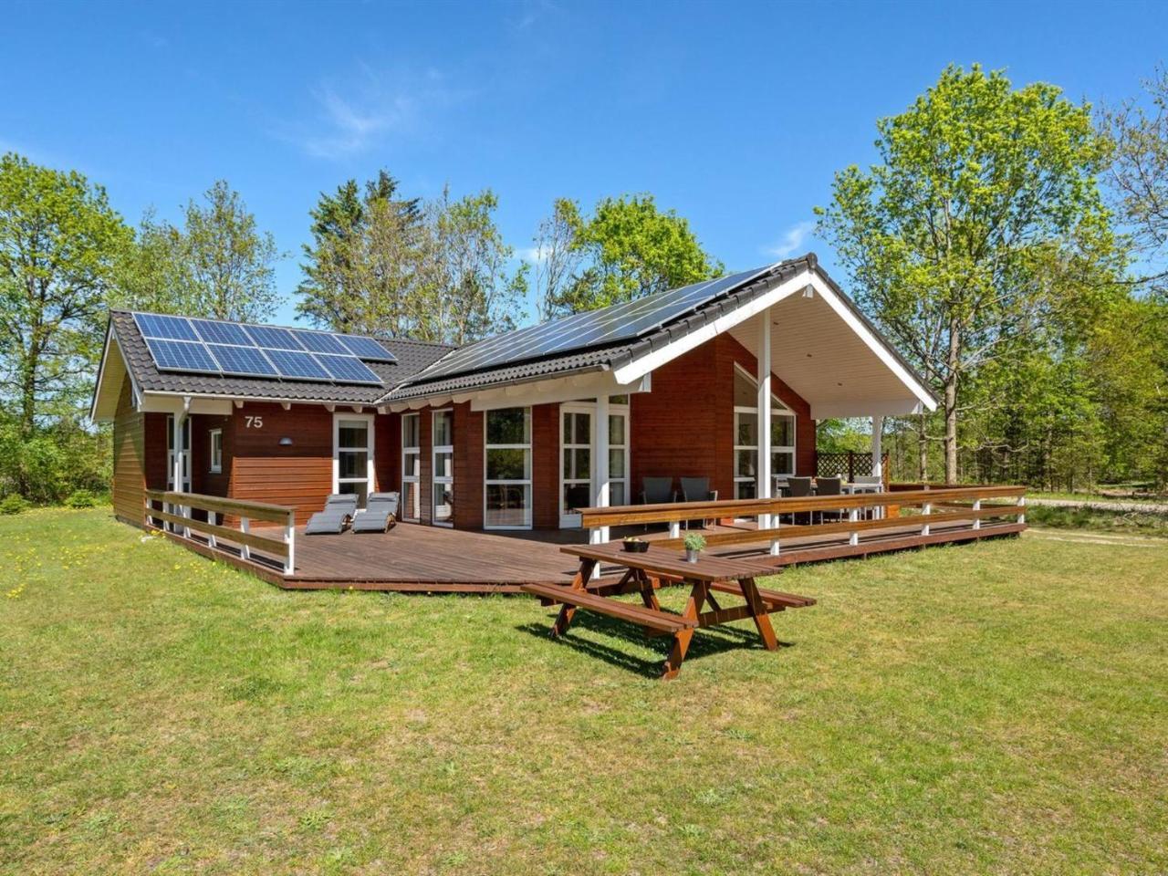 Holiday Home Ebbi 36km from the sea by Interhome — 4-Star Luxury Hotel in Toftlund, Denmark