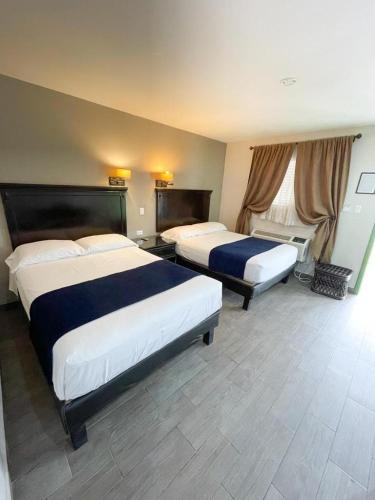 Palms Hotel in Ciudad Acuna, Mexico