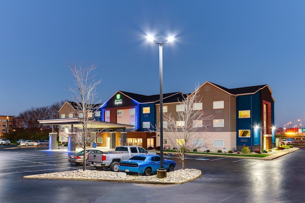 Holiday Inn Express Cincinnati North Monroe by IHG - photo 37