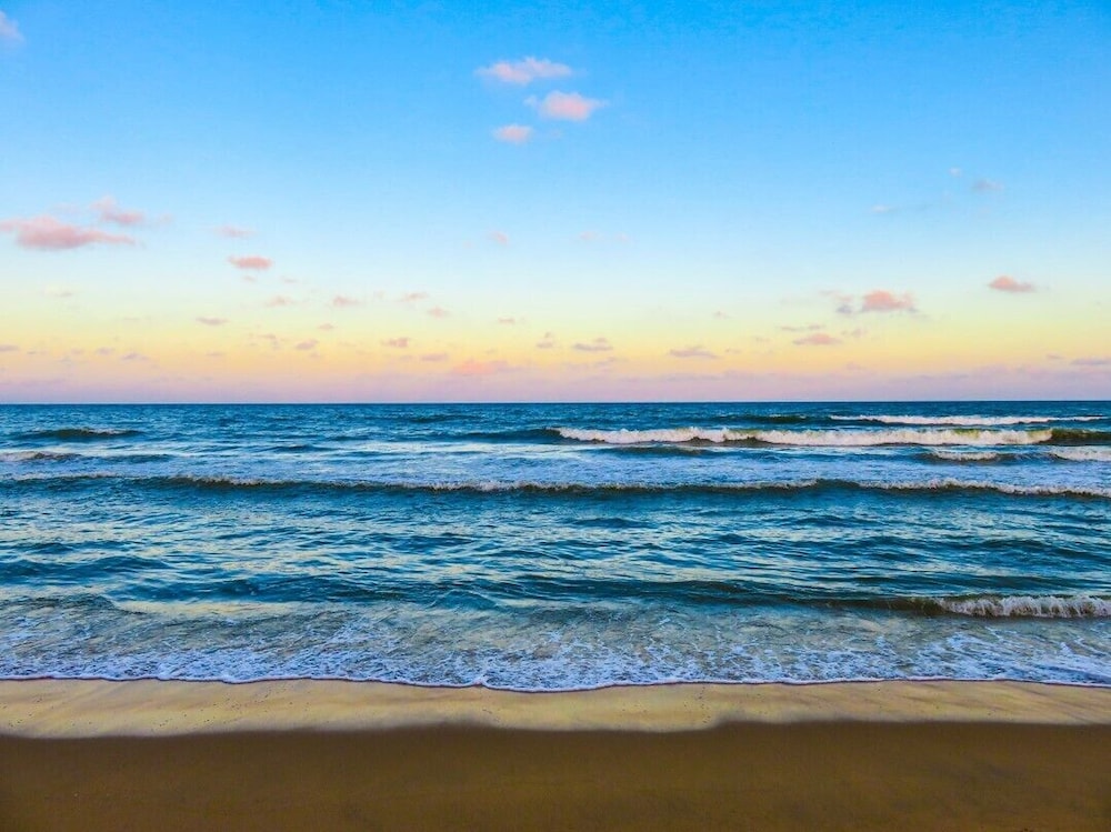 Sun Caper 208 by Distinctive Beach Rentals — 4-Star Luxury Hotel in Fort Myers Beach, United States