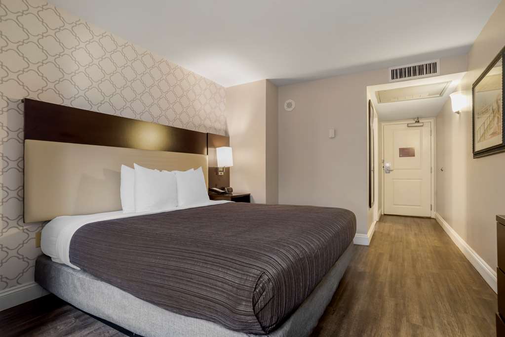 Best Western Plus St. Christopher Hotel - photo 14