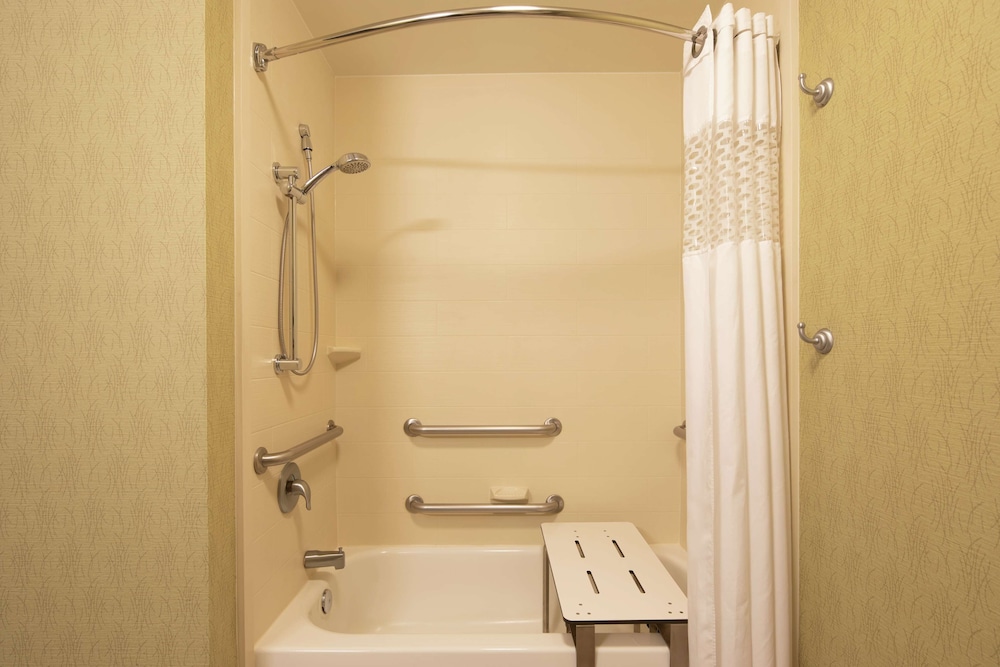 Hampton Inn Atlanta Town Center Kennesaw - photo 13