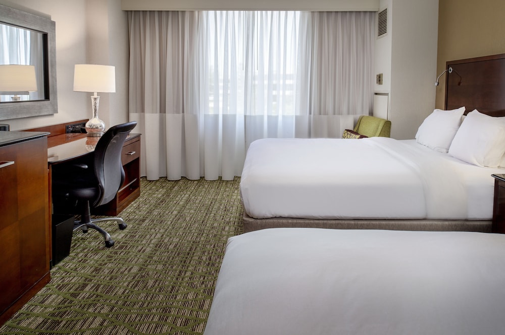 Marriott St. Louis West - photo 17