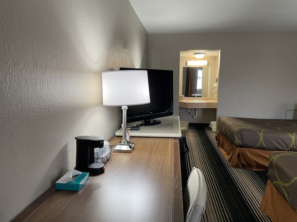 Super 8 By Wyndham Junction City - photo 9
