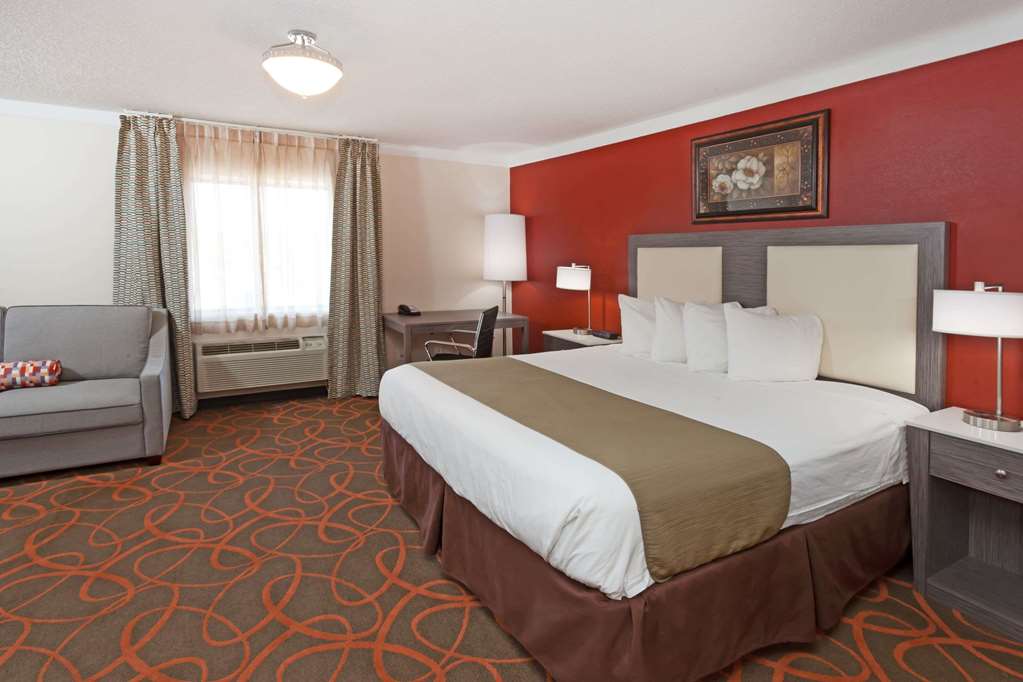 Baymont by Wyndham Chicago Alsip - photo 10
