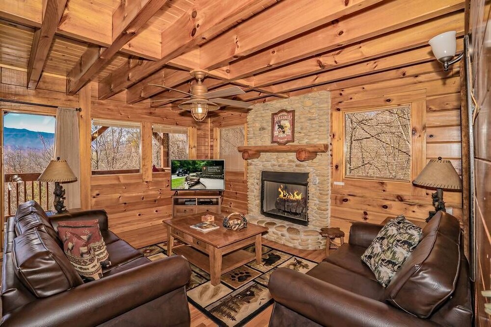 A Mountain Dream - carbon neutral hotel in Sevierville