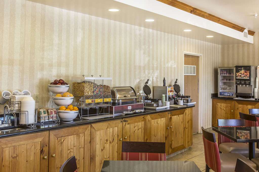 Comfort Suites Summit County - photo 22