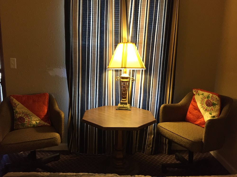 Rustic Motel Rolla - photo 21