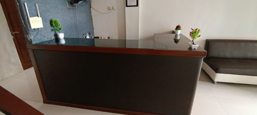 Hotel O Fanilly Guest House MarabahanNearJembatan Rumpiang in Banjarmasin, Indonesia