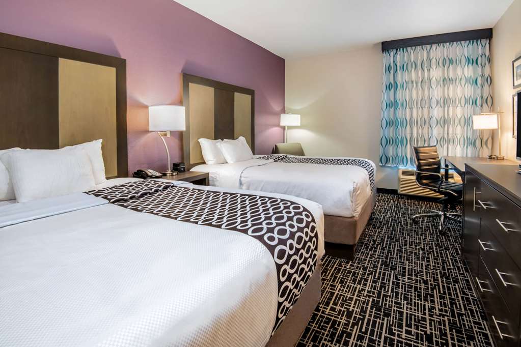 La Quinta Inn & Suites by Wyndham Pampa - photo 48