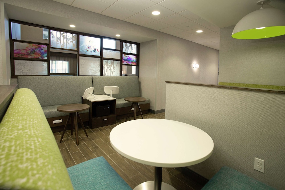 Hampton Inn & Suites Kutztown - photo 25