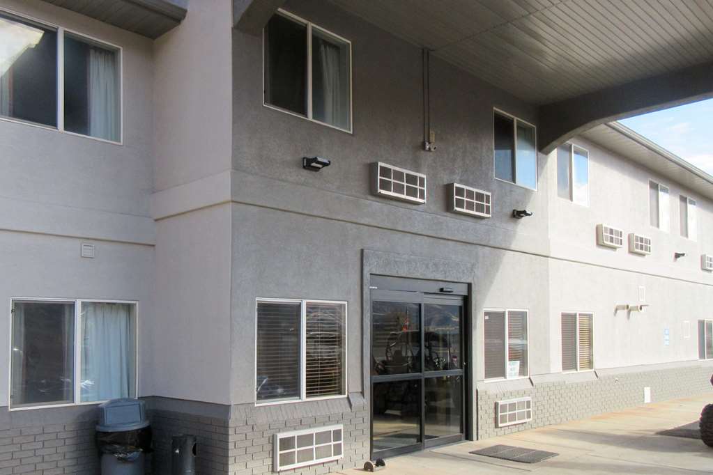 Rodeway Inn Salina - photo 2