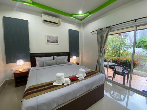 Khaolak Beachhouse Kelolo — 4-Star Luxury Hotel in Ban Khao Lak, Thailand