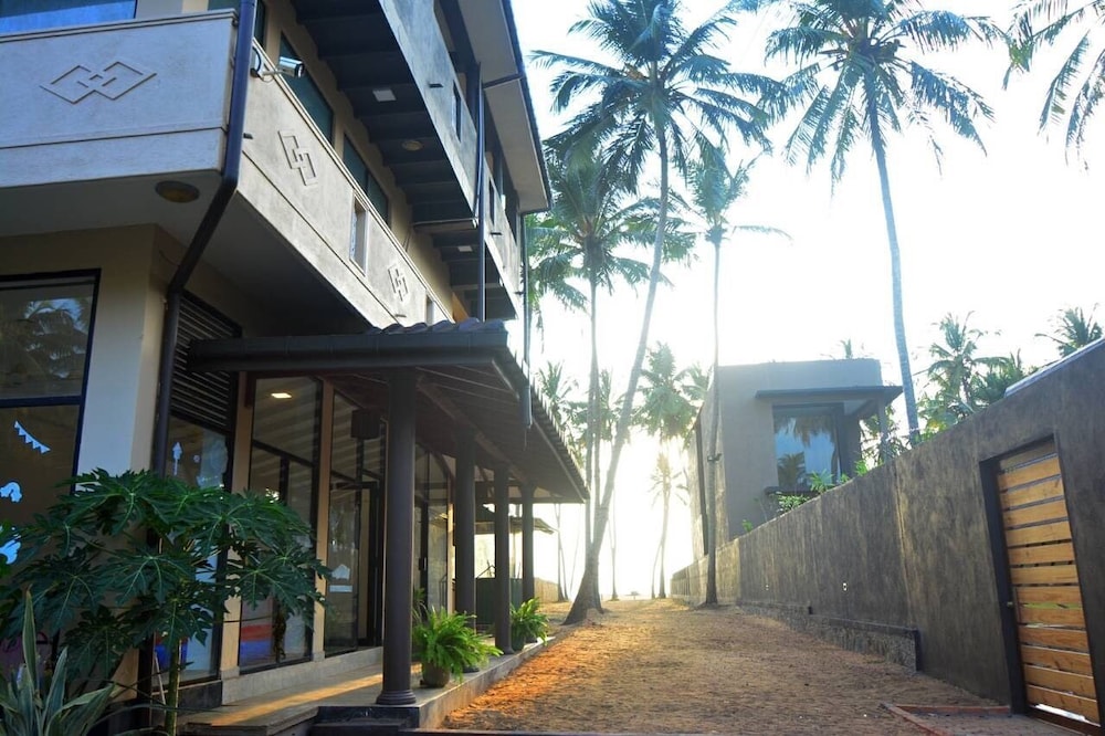 Aozora Beach SL0203 — hotel in Chilaw