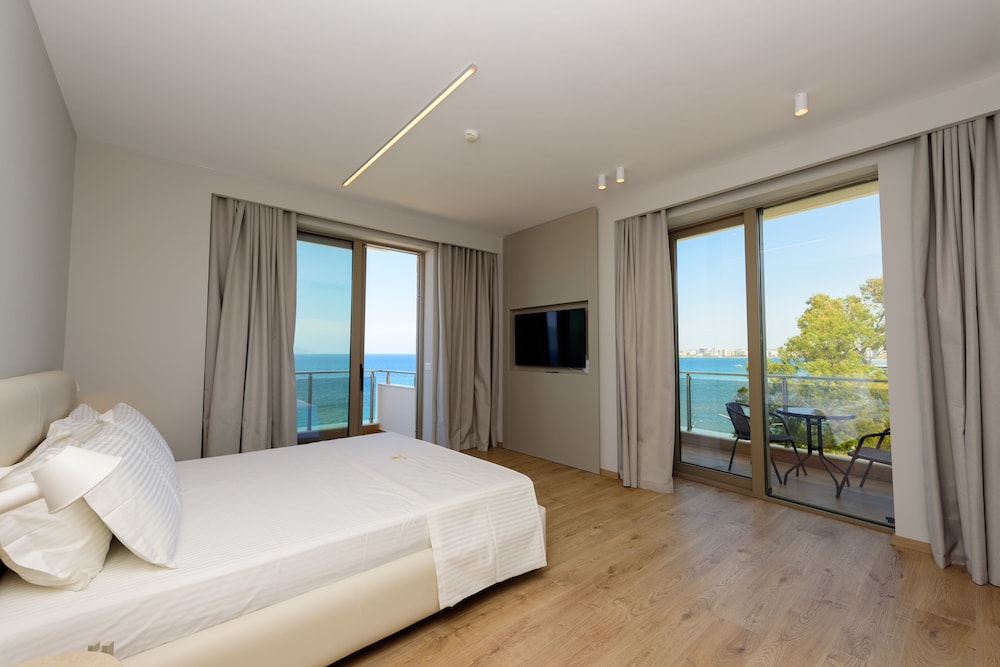 Navy Hotel - last minute hotel in Vlore