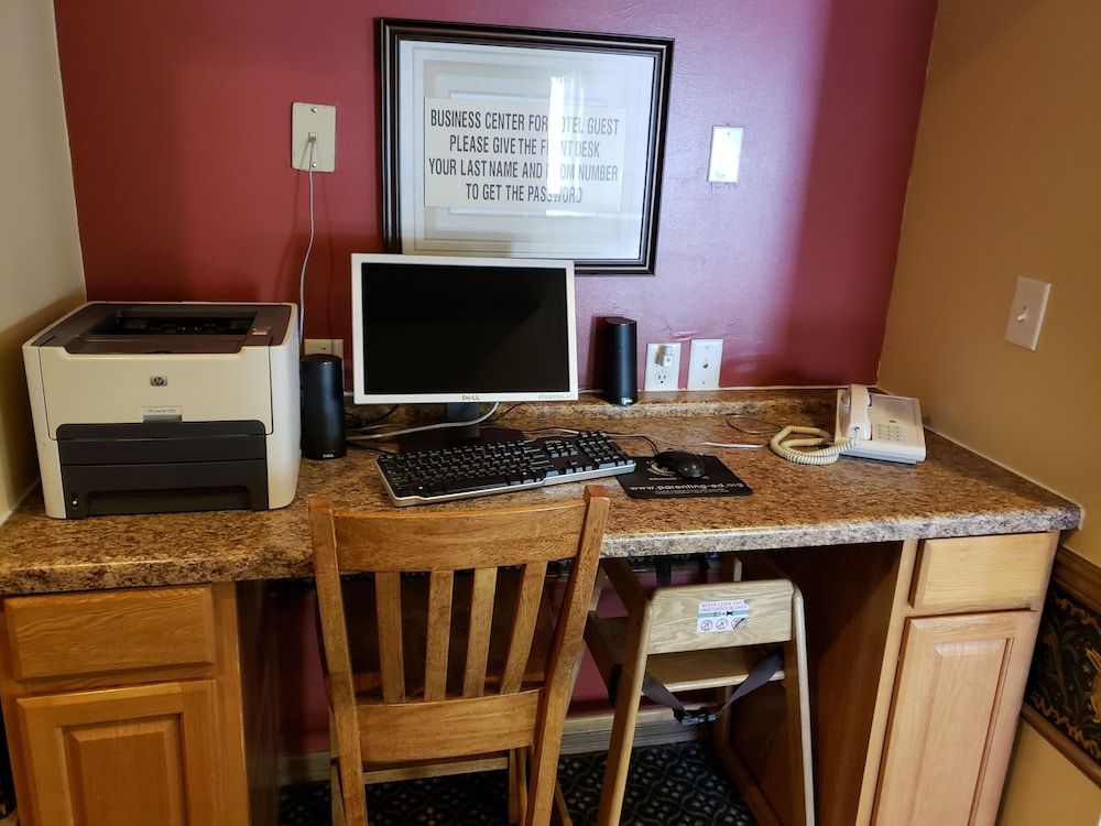 Hotsprings Village Inn - photo 3