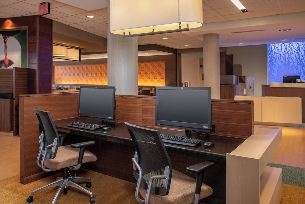Fairfield Inn & Suites by Marriott Harrisburg International Airport - photo 26