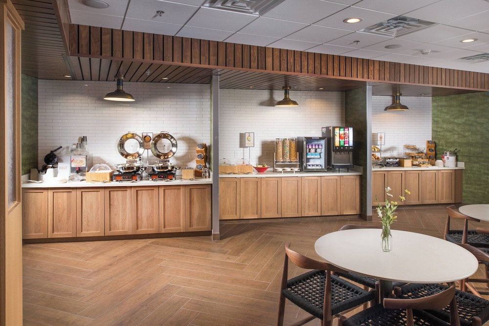 Fairfield Inn & Suites Athens Marriott - photo 33