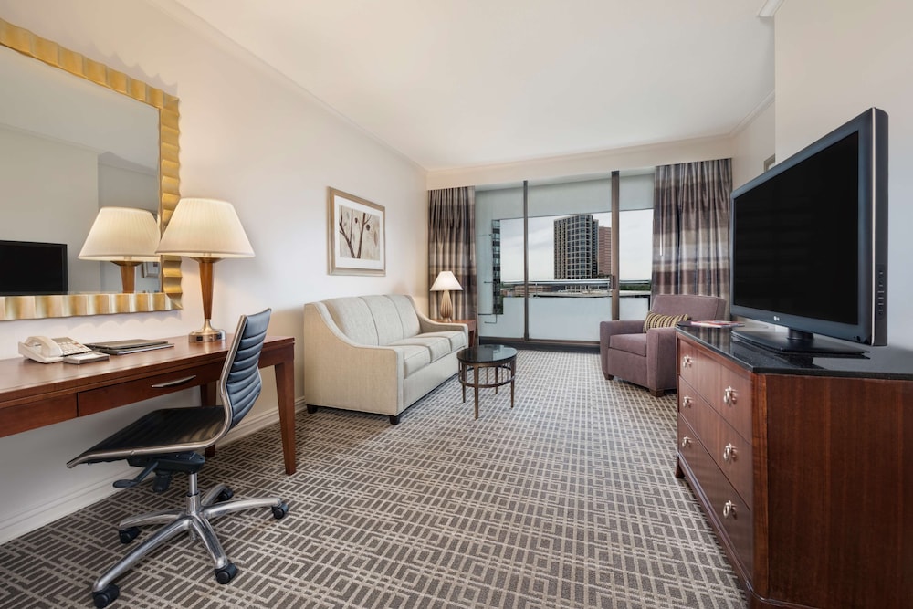 Hilton Houston Post Oak by the Galleria - photo 26