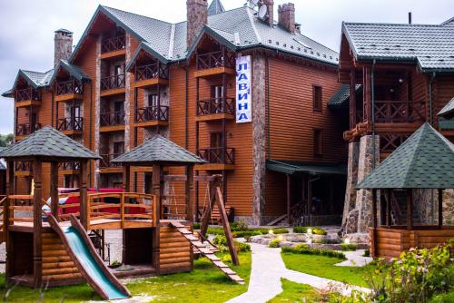 Lavina Hotel - carbon neutral hotel in Vorokhta