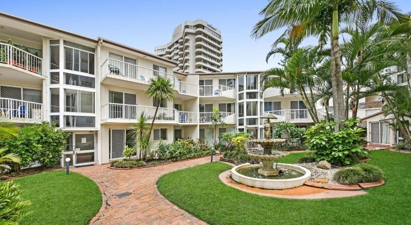 Le Chelsea Holidays — 4-Star Luxury Hotel in Surfers Paradise, Australia