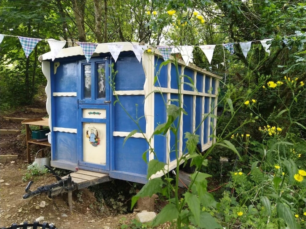 Pilgrims Shepherd S Hut Goosewell Glynn Glamping — Callington