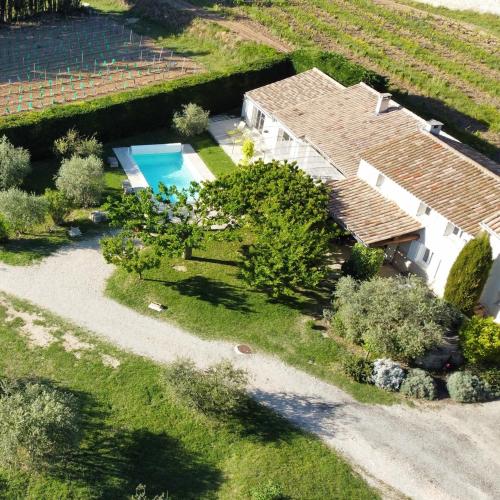 Le Mazet Des Joncs En Provence - carbon neutral hotel in Unknown City
