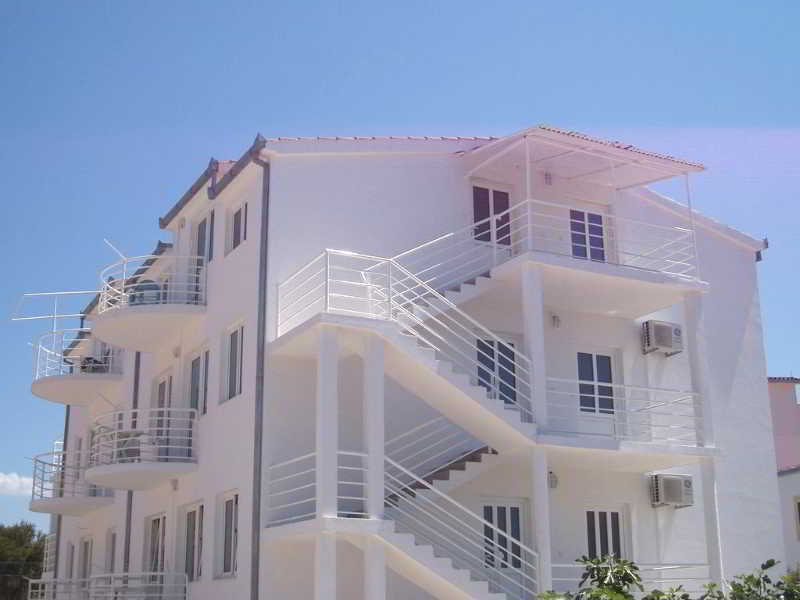 Niko - carbon neutral hotel in Split