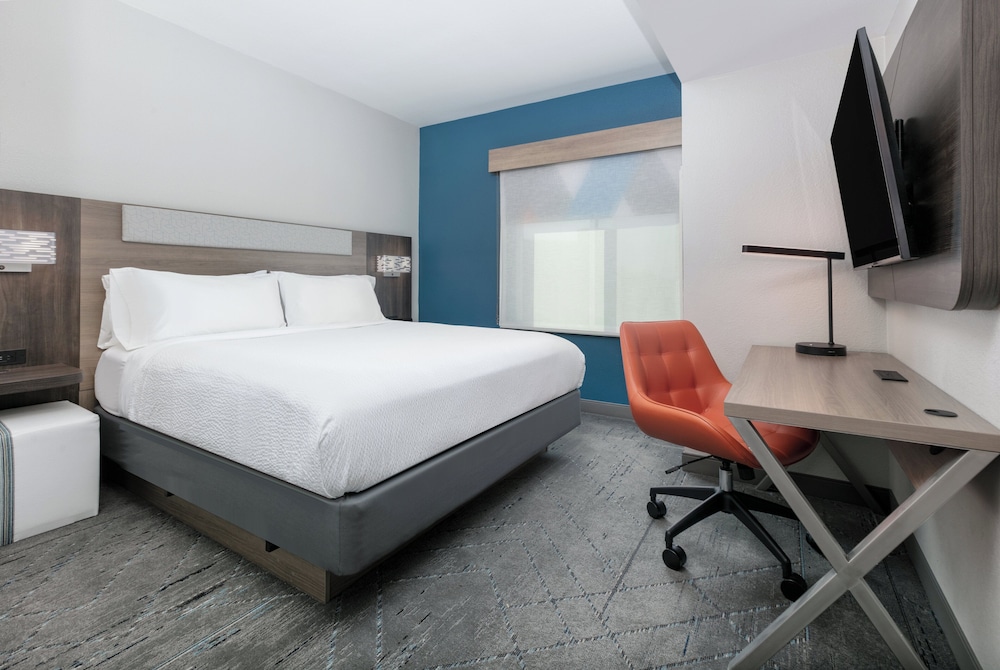 Holiday Inn Express & Suites Dallas Park Central Northeast by IHG - photo 10