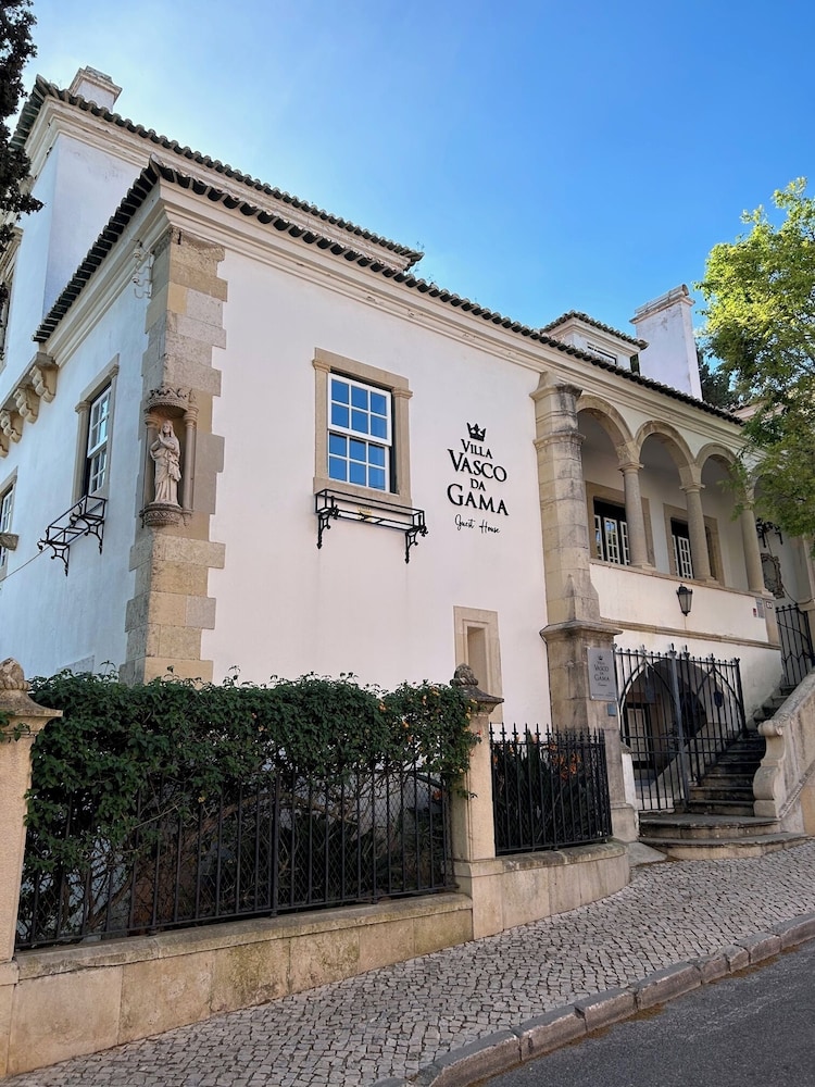 Villa Vasco da Gama — 4-Star Luxury Hotel in Cascais, Portugal