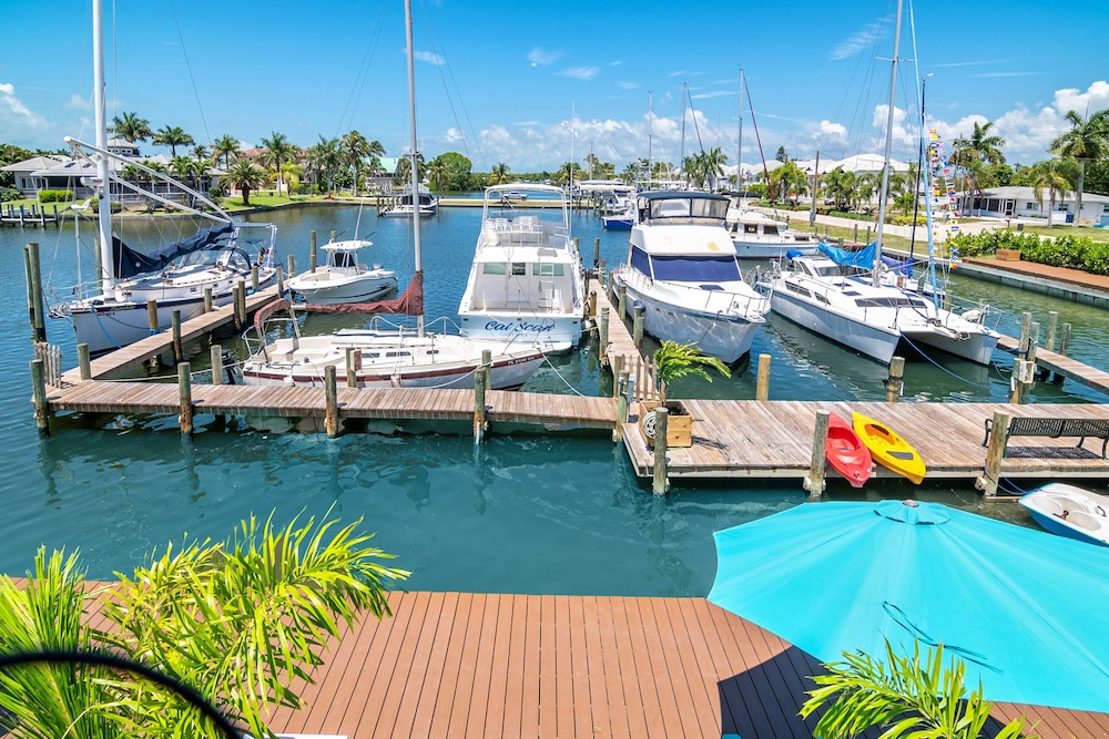 Latitude 26 Waterfront Boutique Resort Fort Myers Beach - photo 46