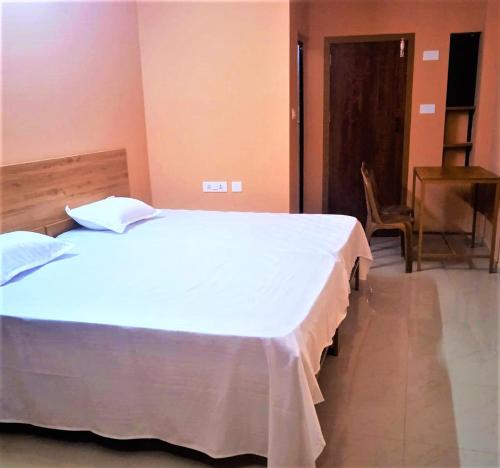 Skr Gusto Inn - last minute hotel in Rani