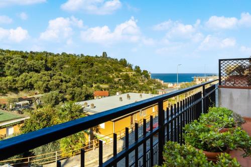 Hostdomus Casa Uliveto — 4-Star Luxury Hotel in Laigueglia, Italy