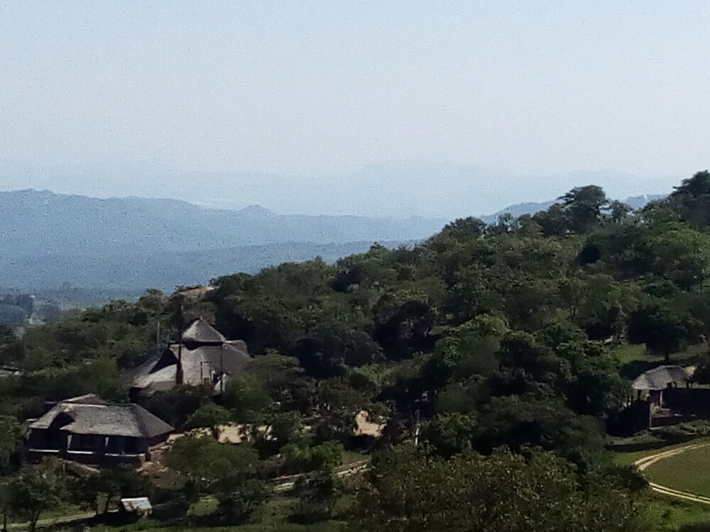 Oluchi Lodge — 4-Star Luxury Hotel in Nelspruit, South Africa