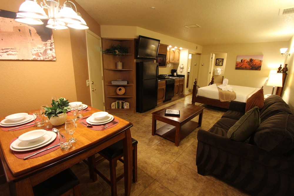 Sedona Springs Resort - photo 6